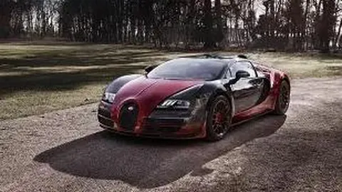 黄晓明陪子逛街，细心为儿子整理衣物