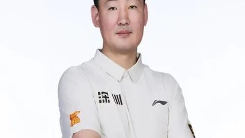 菲州长杯赛回顾半岛体育入口：终极解析菲尔马对阵勇士的精彩对决